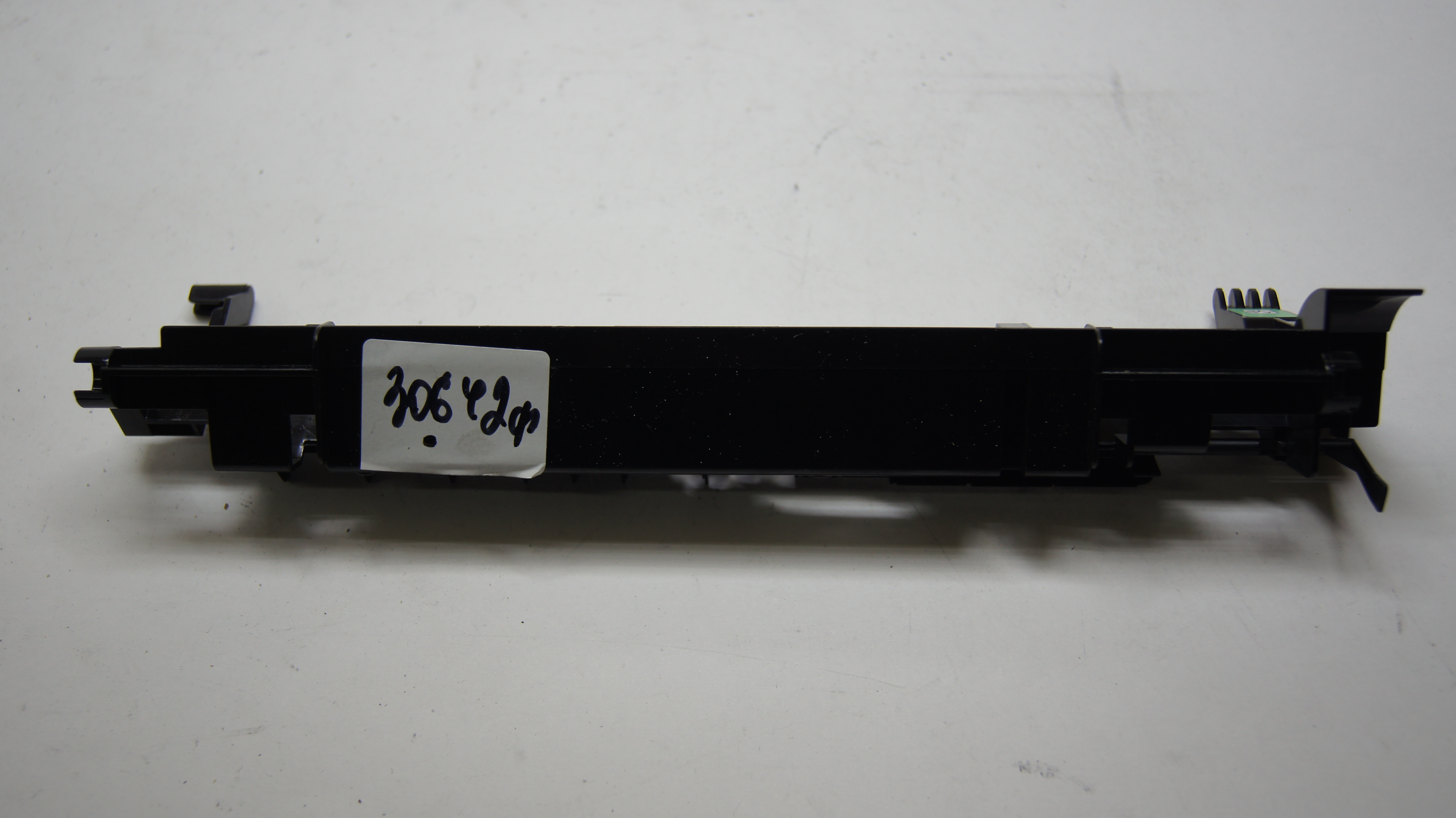 Направляющая бумаги LU2241001 для Brother HL2140/ HL2150N/ DCP7030/ DCP7040/ DCP7045N/ MFC7320/ MFC7345N/ MFC7440N/ MFC7450