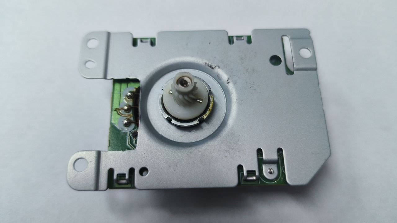 RM2-0077/ RM2-7142/ RM2-7141 МОТОР ПРИВОДА ПЕЧИ для  HP M553dn