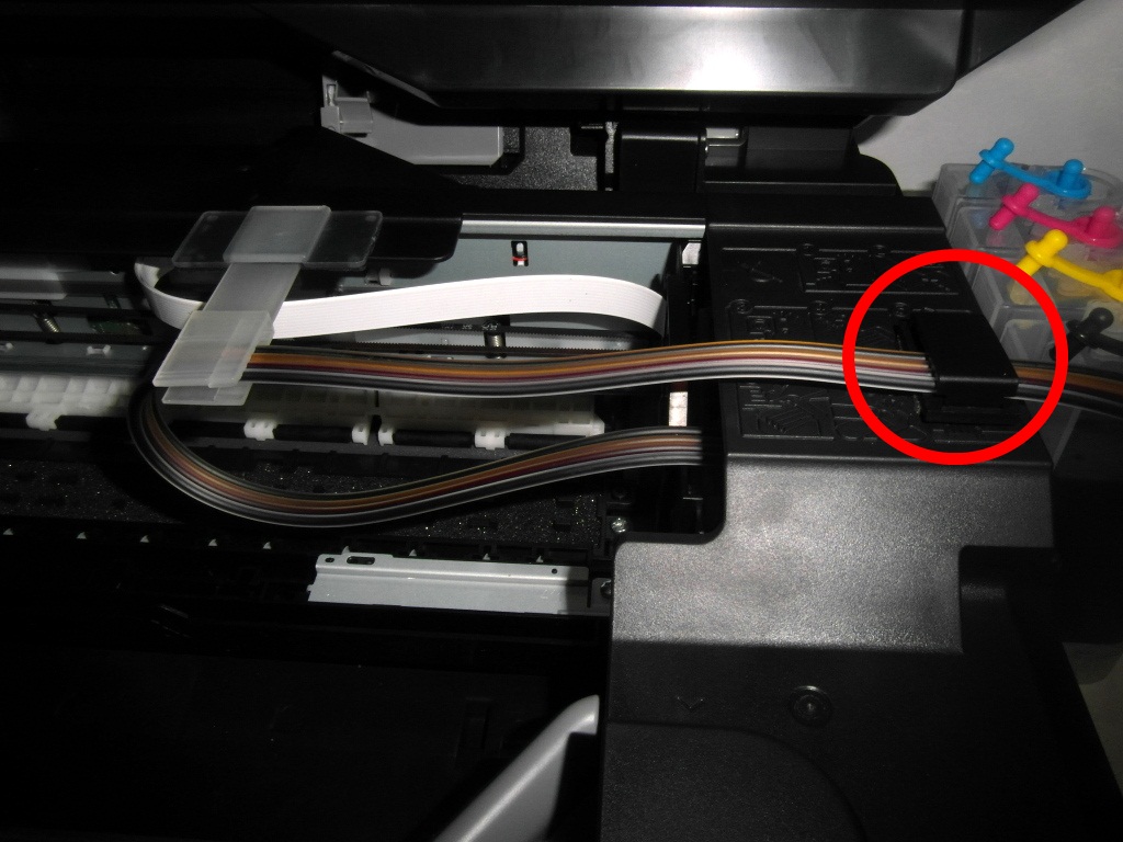 Фиксатор шлейфа