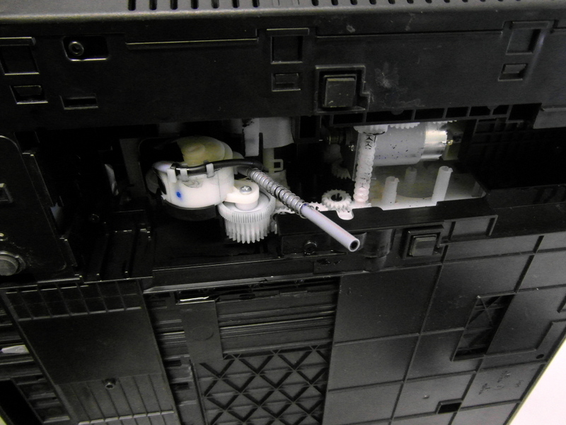 Трубка вывода чернил в прокладку