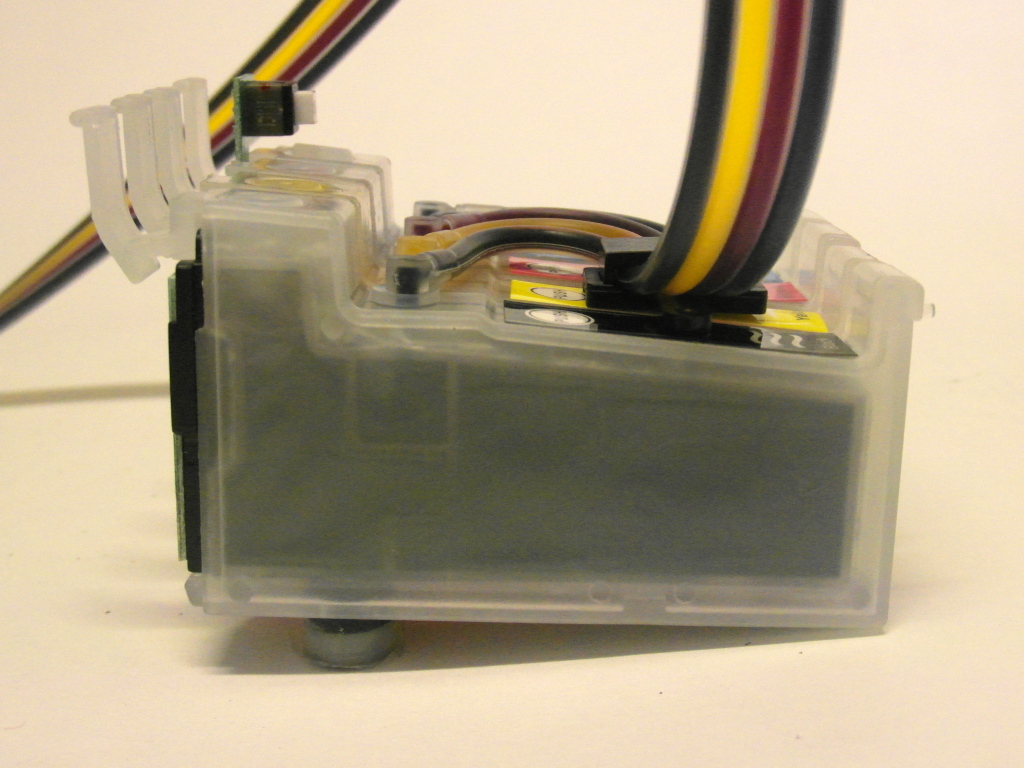 Уровень чернил в картридже СНПЧ Epson XP-103