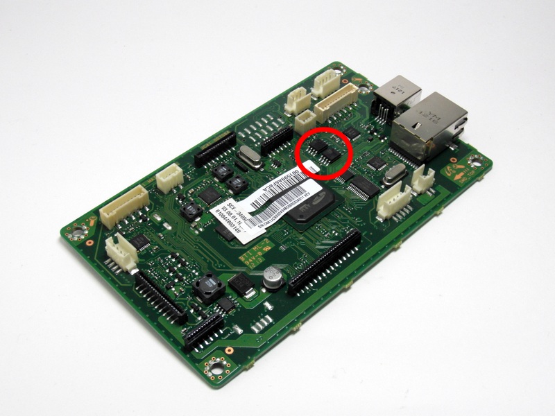 Две микросхемы 25q64 на плате Samsung SCX 3400FW/ 3405FW