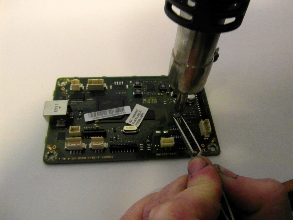 Выпаивание микросхемы 24с64