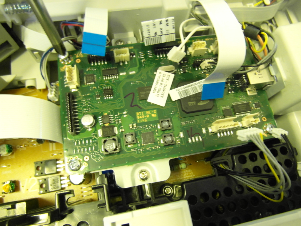 Установка готовой платы на место