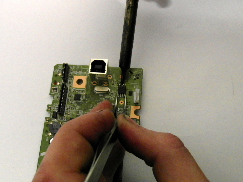 Впаивание новой микросхемы с дампом